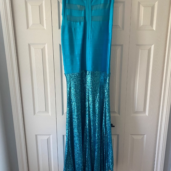 Alberto Malaki Mermaid Sequin Gown - Picture 3 of 3